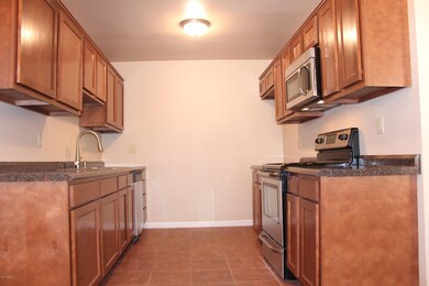 Randolph Way 009