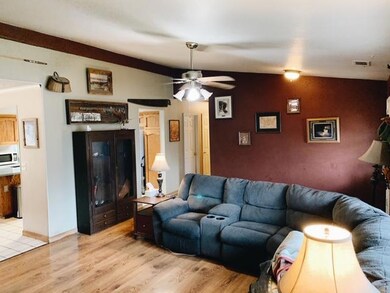 2757 Jasmine Way, Redding, CA 96002 - photo 5