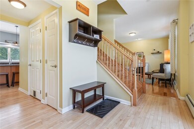 17 Hubbard St, Westerly, RI 02891 - photo 6