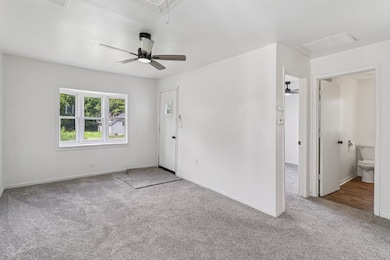 515 Catalpa Dr, Round Lake, IL 60073 - photo 5