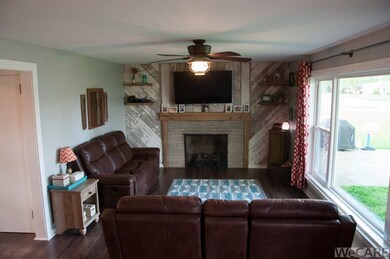 601 S Wentz St, Wapakoneta, OH 45895 - photo 4