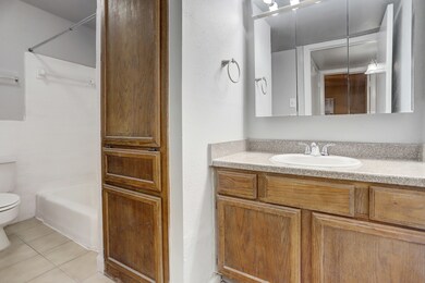 1645 W Main St unit 2, Houston, TX 77006 - photo 5