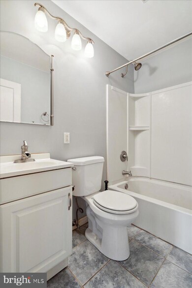 1946 Clearview Ave, Norristown, PA 19403 - photo 6