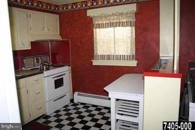 140 Walnut St, Glen Rock, PA 17327 - photo 5