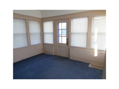 4-Seasons Porch/Room.