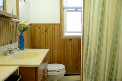 410 Pleasantview Ave, Schenectady, NY 12302 - photo 6