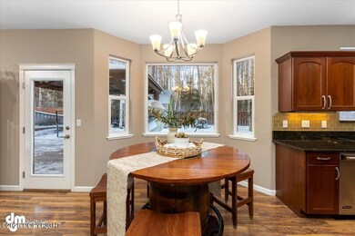 06-13350 Rosser Breakfast Nook