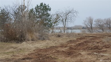 4756 Shorecrest Dr NE, Moses Lake, WA 98837 - photo 2