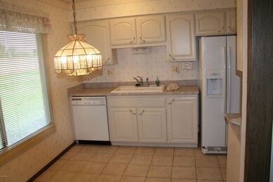 18413 N 99th Dr unit 96, Sun City, AZ 85373 - photo 3