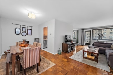 100 E Hartsdale Ave unit 3BE, Hartsdale, NY 10530 - photo 2