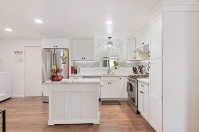 6-web-or-mls-06 - Kitchen