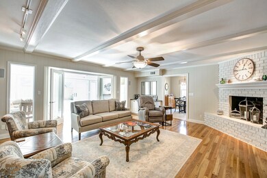 10047 Valley Forge Dr, Houston, TX 77042 - photo 3