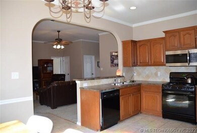 128 W 134th Ct N, Skiatook, OK 74070 - photo 3