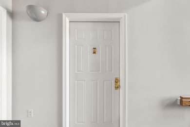 8378 Montgomery Run Rd unit D, Ellicott City, MD 21043 - photo 6