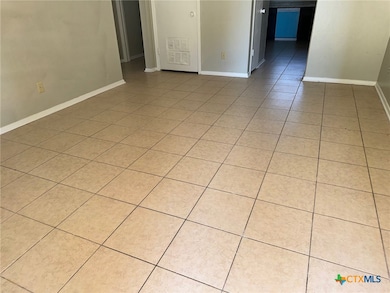 1207 Charisse St unit C, Killeen, TX 76543 - photo 4