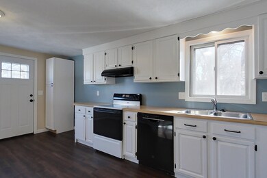 12 Chautauqua Ave, Nashua, NH 03064 - photo 3