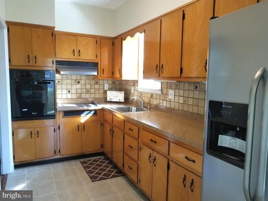 8615 Wendell Ave, Parkville, MD 21234 - photo 7