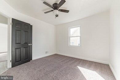 4704 Hazelwood Ave, Baltimore, MD 21206 - photo 4