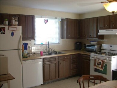 Kitchen. Eat in kitchen is off the livingroom.