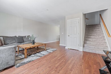 721 Mammoth Rd unit 7, Manchester, NH 03104 - photo 6