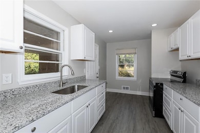 1052 Holly Cir, Forest Park, GA 30297 - photo 5