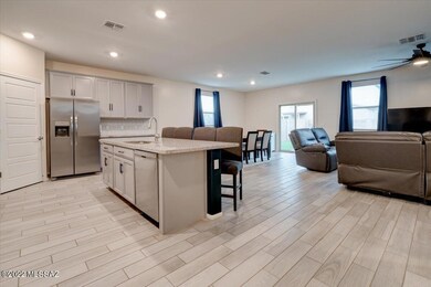 12-4940 E Wash Overlook Tr-12