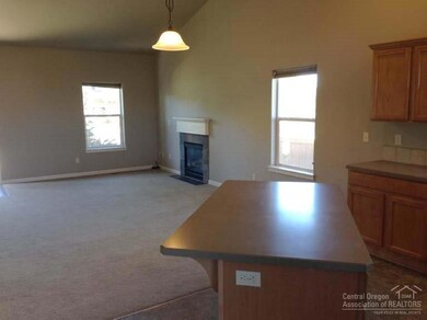 20724 Beaumont Dr, Bend, OR 97701 - photo 3