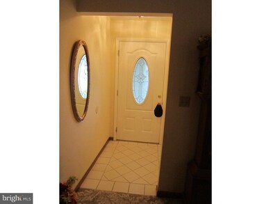 10 Chesterfield Ct, Southampton, NJ 08088 - photo 3
