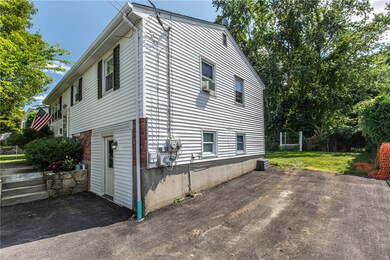 165 Getchell Ave, Woonsocket, RI 02895 - photo 3