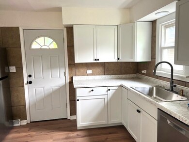 119 Harding Ave, Waukegan, IL 60085 - photo 5