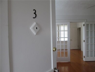 ENTRANCE TO UNIT