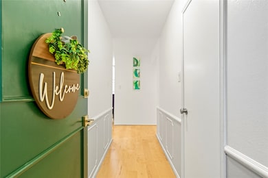 359 N Post Oak Ln unit 221, Houston, TX 77024 - photo 4