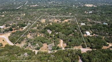 601 Deertrail Dr, San Marcos, TX 78666 - photo 3