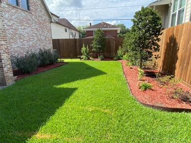 1649 Harold St, Houston, TX 77006 - photo 5