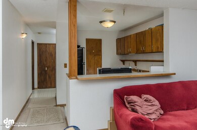 1110 Wildrose Ct Anchorage AK-large-010-