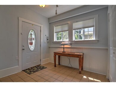 1004 Spring St, Johnson City, TN 37604 - photo 4