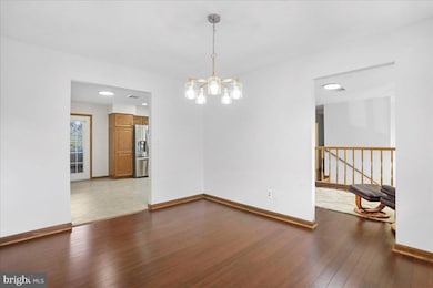 1716 Ridgeway Rd, Front Royal, VA 22630 - photo 6