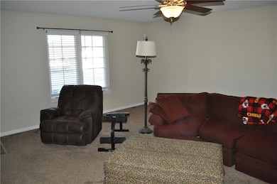 3404 N 9th St, Saint Joseph, MO 64505 - photo 3