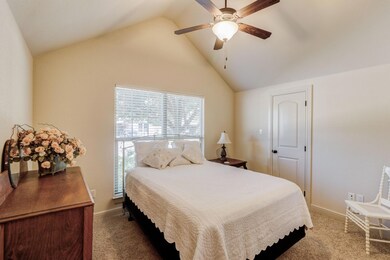 219 Captains Ct, Granbury, TX 76049 - photo 5