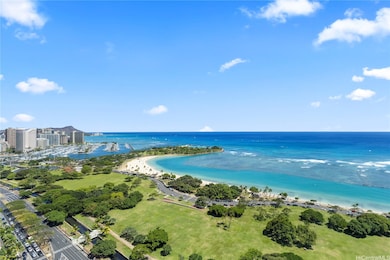 Nauru Tower unit 3305, Honolulu, HI 96814 - photo 2