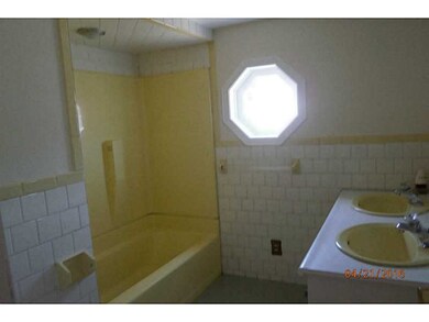 80 Lenox Ave, West Warwick, RI 02893 - photo 7