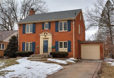 2406 Raymond Dr, Des Moines, IA 50310 - photo 2