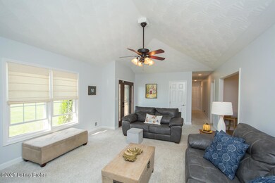 326 Highland Springs Dr, Mount Washington, KY 40047 - photo 6