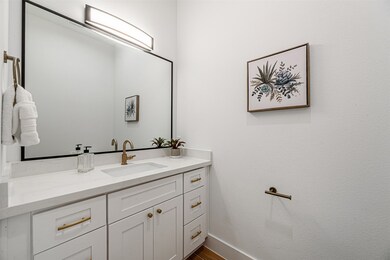 5021 Creekmont Dr, Houston, TX 77091 - photo 6