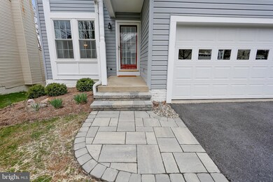 4112 Swiss Stone Dr, Burtonsville, MD 20866 - photo 2