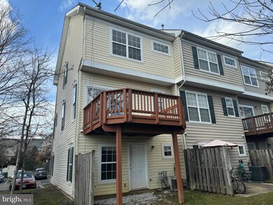 23114 Blackthorn Square, Sterling, VA 20166 - photo 3