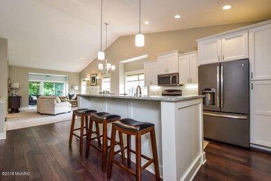 2492 Highridge Hills Ln SE unit 82, Grand Rapids, MI 49546 - photo 3