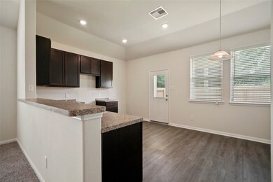 20131 Torrey Pines Ln, Cleveland, TX 77327 - photo 4