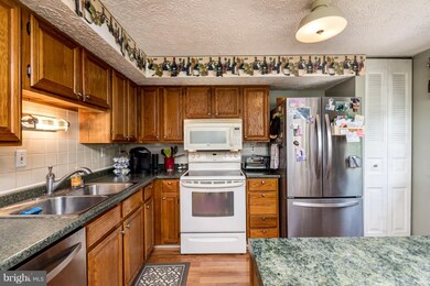 10769 Glen Hannah Dr, Laurel, MD 20723 - photo 7