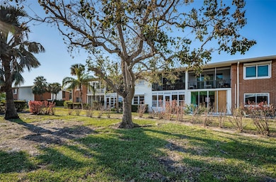 4580 Overlook Dr NE unit 191, Saint Petersburg, FL 33703 - photo 3